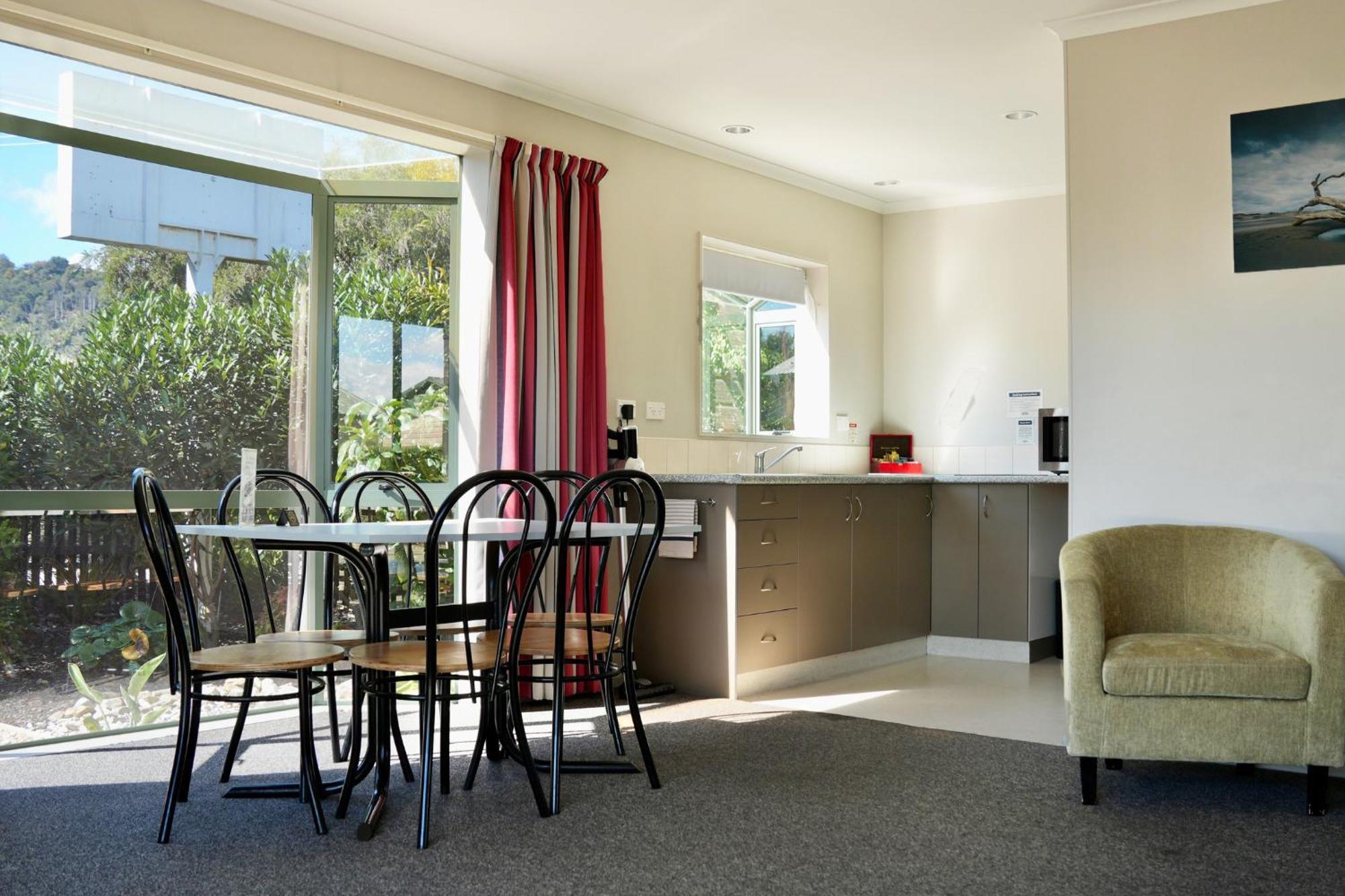 Tahuna Beach Holiday Park Nelson Zimmer foto